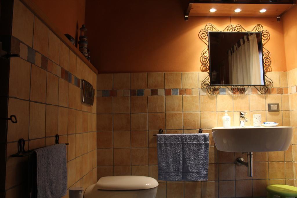 Holiday Home Ca' Del Cinema Mombercelli Pokoj fotografie