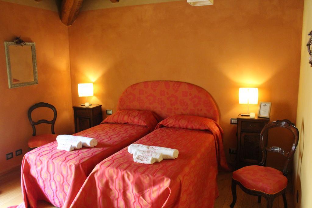 Holiday Home Ca' Del Cinema Mombercelli Pokoj fotografie