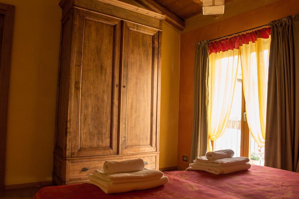 Holiday Home Ca' Del Cinema Mombercelli Pokoj fotografie