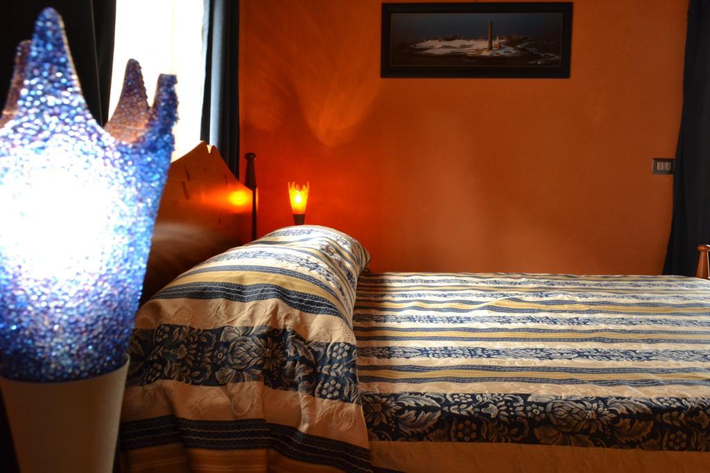 Holiday Home Ca' Del Cinema Mombercelli Pokoj fotografie
